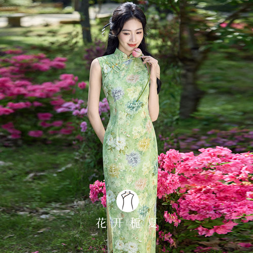 新中式绝美气质无袖绿色旗袍