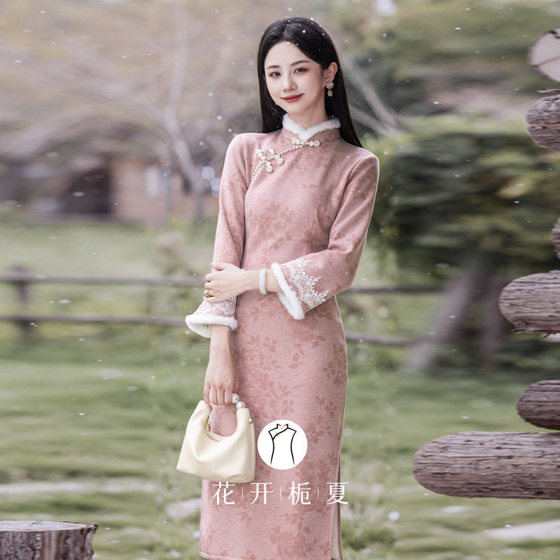 粉色旗袍冬新中式订婚连衣裙改良年轻款少女高级感2025新款11/7,女装/女士精品,旗袍,淘宝优惠券,粉丝福利购,淘宝优惠卷