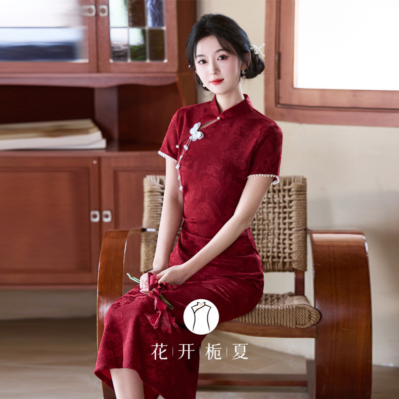 新中式复古红色旗袍新娘敬酒服图片