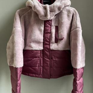 匡威女款短款连帽粉色羊羔绒拼接瑜伽服羽绒服 10022823a03