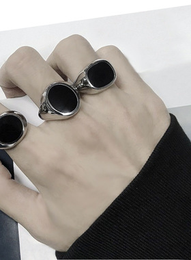 暗黑风ins简约冷淡男女时