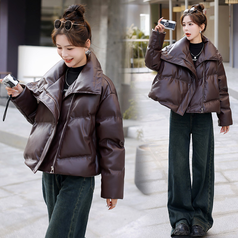 高级感白鸭绒羽绒服外套女冬装2025新款韩版时尚蛋白皮短款面包服