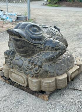 青石大金蟾  直径130高90