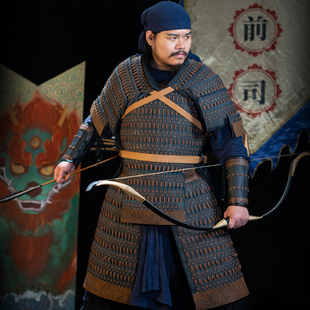 折冲府殿前司胖虎中国铠甲黑漆柳叶札甲步人甲铁浮图真人可穿