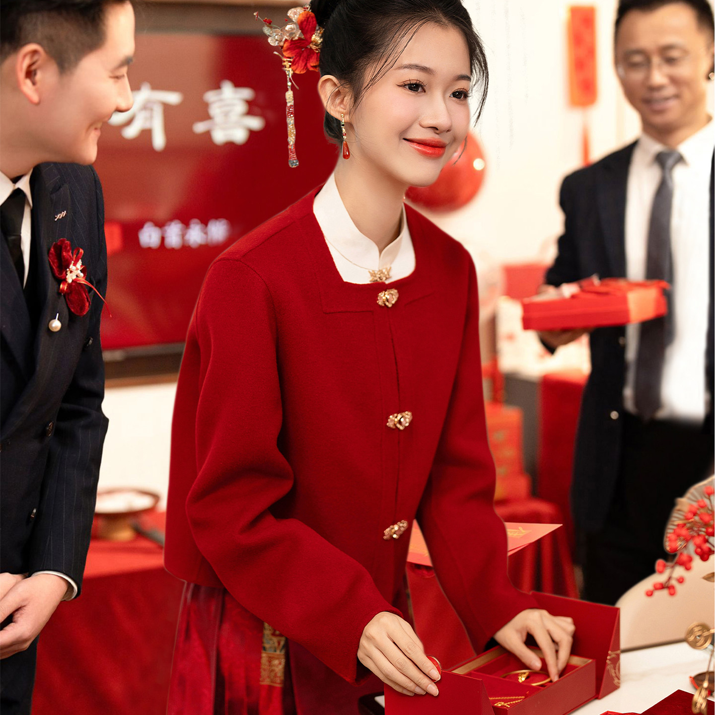 新中式国风红色毛呢大衣过年拜年结婚敬酒服双面羊毛订婚外套上衣