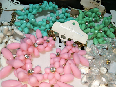 波西米亚 彩色夸张粉嫩大花朵淑女短款项链 少女减龄毛衣链多色