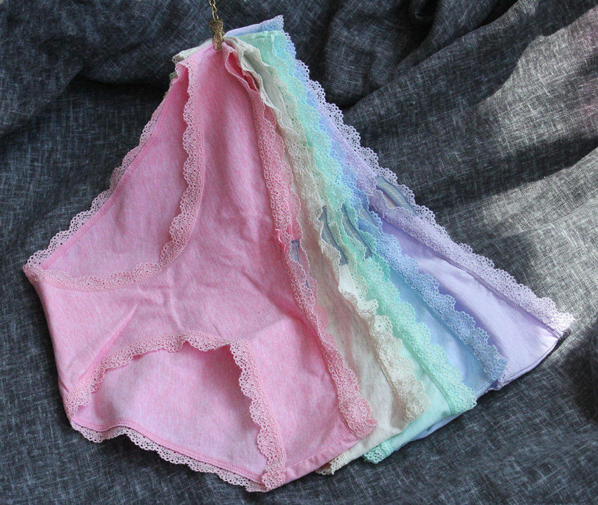 精美花边可爱糖果彩色纯棉净面低腰无痕大小码女生全棉三角内裤女