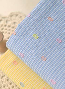 3色剪花小格涤棉黄蓝色 夏秋上衣衬衫连衣裙子娃衣服装幼儿园面料