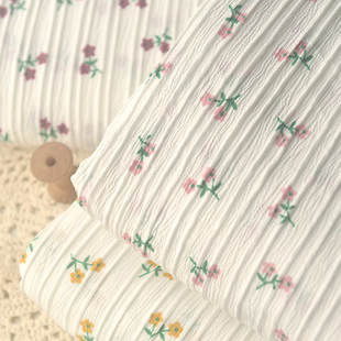 枣粉黄红小花皱条聚脂纤维 秋冬diy上衣连衣裙服装窗帘餐桌布面料