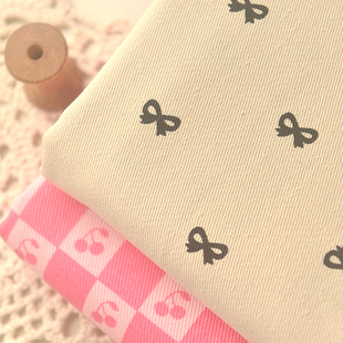 米白底斜纹粉色樱桃蝴蝶结纱卡  春秋连衣裙外套服装童装包包面料
