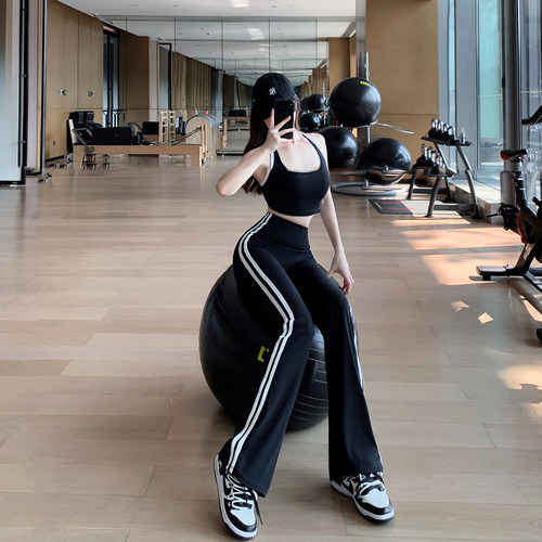Byu run 新款条纹黑色微喇叭瑜伽裤女高腰蜜桃臀健身裤休闲运动裤