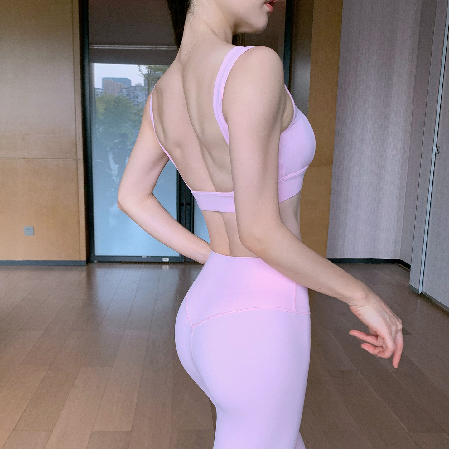 Byu run 新款大U露背美背瑜伽背心女带胸垫一体式防下垂运动文胸