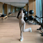 女假两件蜜桃臀喇叭裤 Byurun新款 螺纹连帽卫衣外套瑜伽套装 两件套