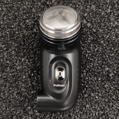 真汉子8007剃须刀充电式