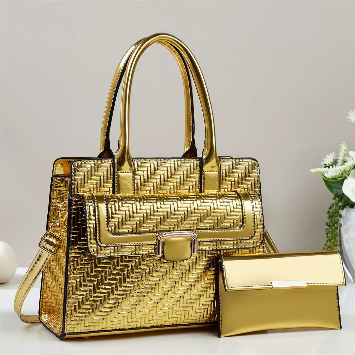 新款时尚简约潮流漆皮字母单肩女包外贸高级感通勤小方包,箱包皮具/热销女包/男包,通用款女包,淘宝优惠券,粉丝福利购,淘宝优惠卷