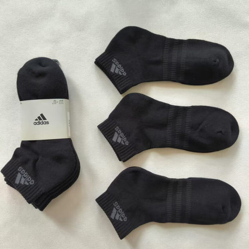 阿迪达斯透气休闲舒适运动短袜