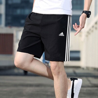 阿迪达斯健身训练短裤假一罚十