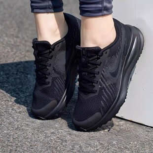 NIKE耐克全黑色舒适女鞋夏季新款运动鞋轻便休闲鞋缓震耐磨跑步鞋