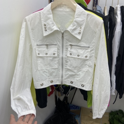 时髦工装翻领拉链薄款防晒短外套