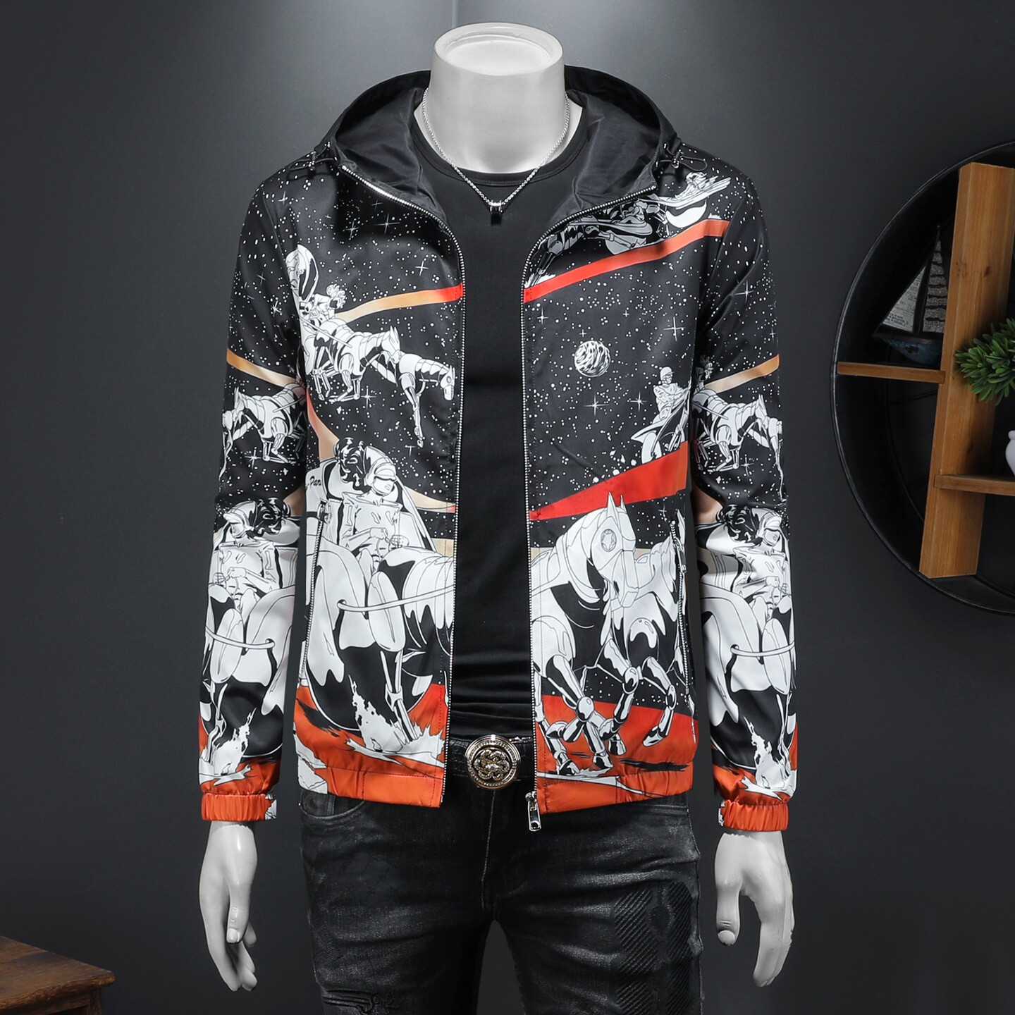 2026春季新款男士连帽印花夹克QT212-货号F7773-P175假模图，男装夹克，钱塘2010A