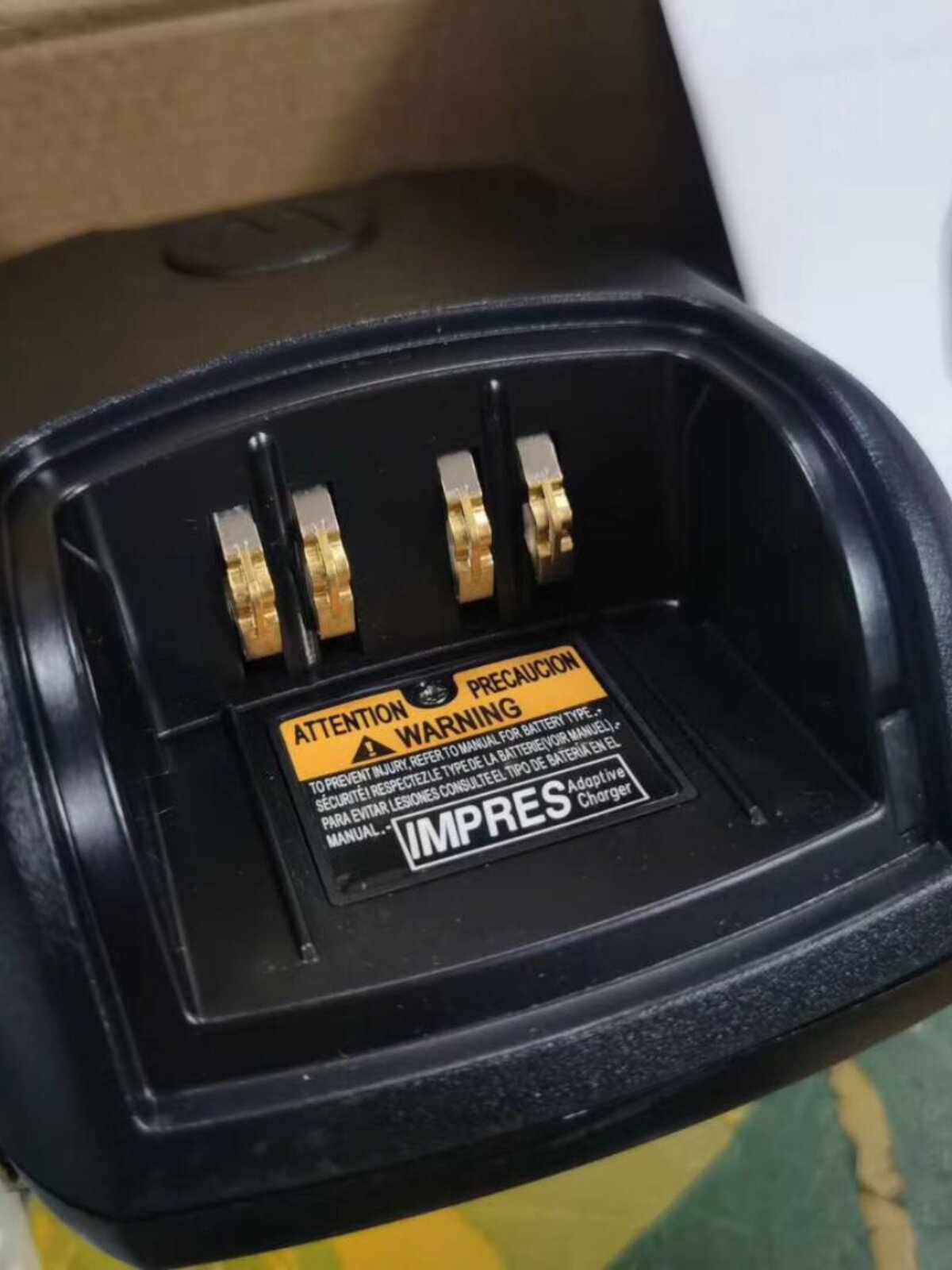 高品质适用摩托对讲机充电器