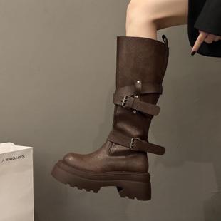 品牌特价小个子不过膝靴子女2025秋新款复古高筒百搭皮带扣长筒靴