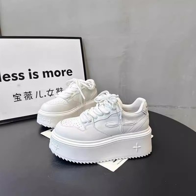 百搭系带厚底松糕休闲板鞋小白鞋