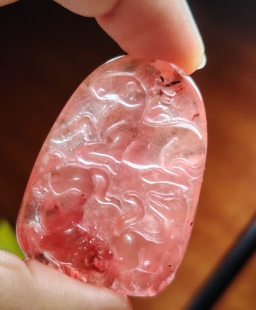 天然红兔毛水晶生肖马虎狗三合火局吊坠饰品本命年鸿开运吉祥物20