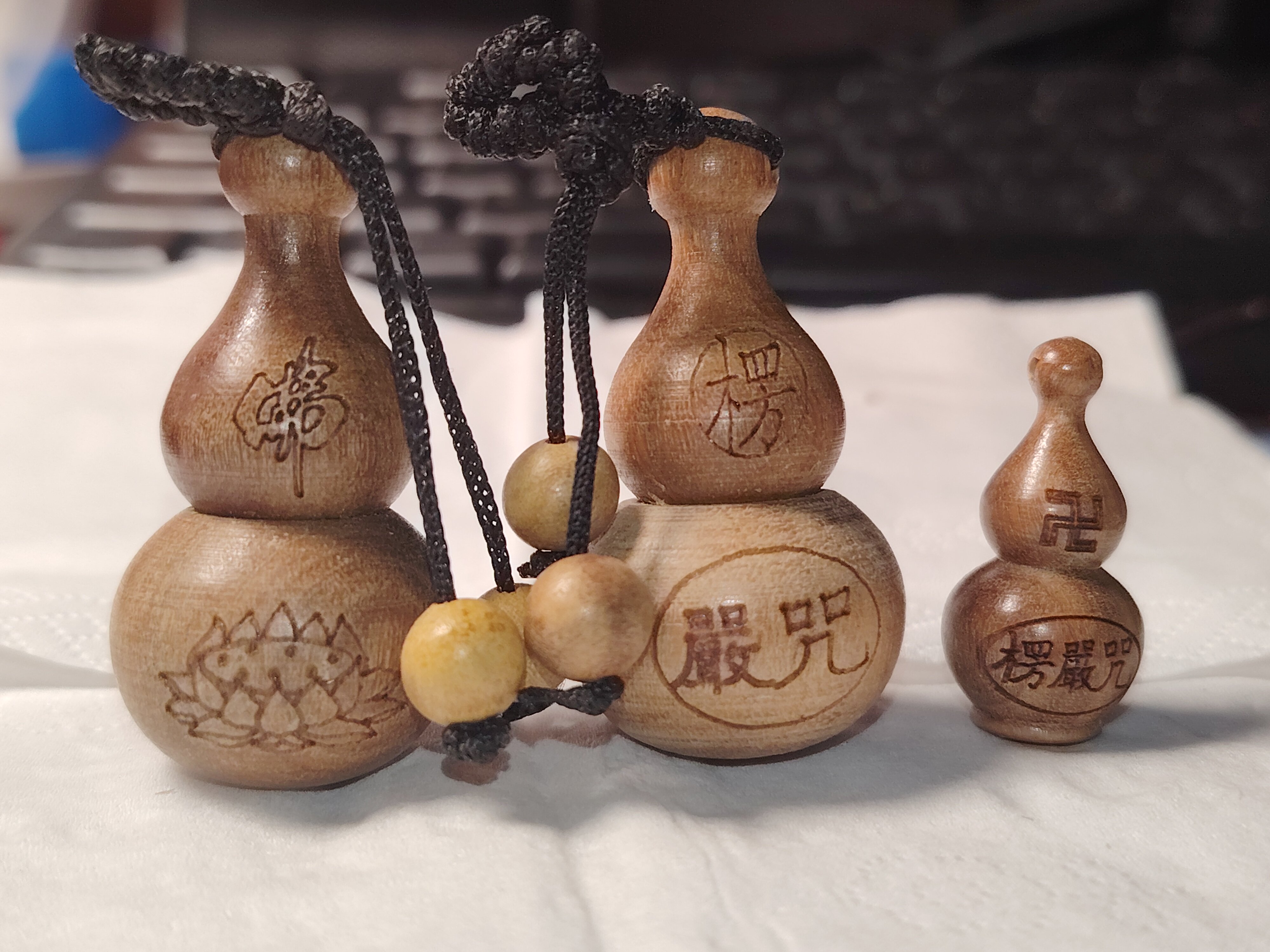 天然绿檀木葫芦楞严咒吊坠男女个性项坠转运吉祥装微缩小经文挂件