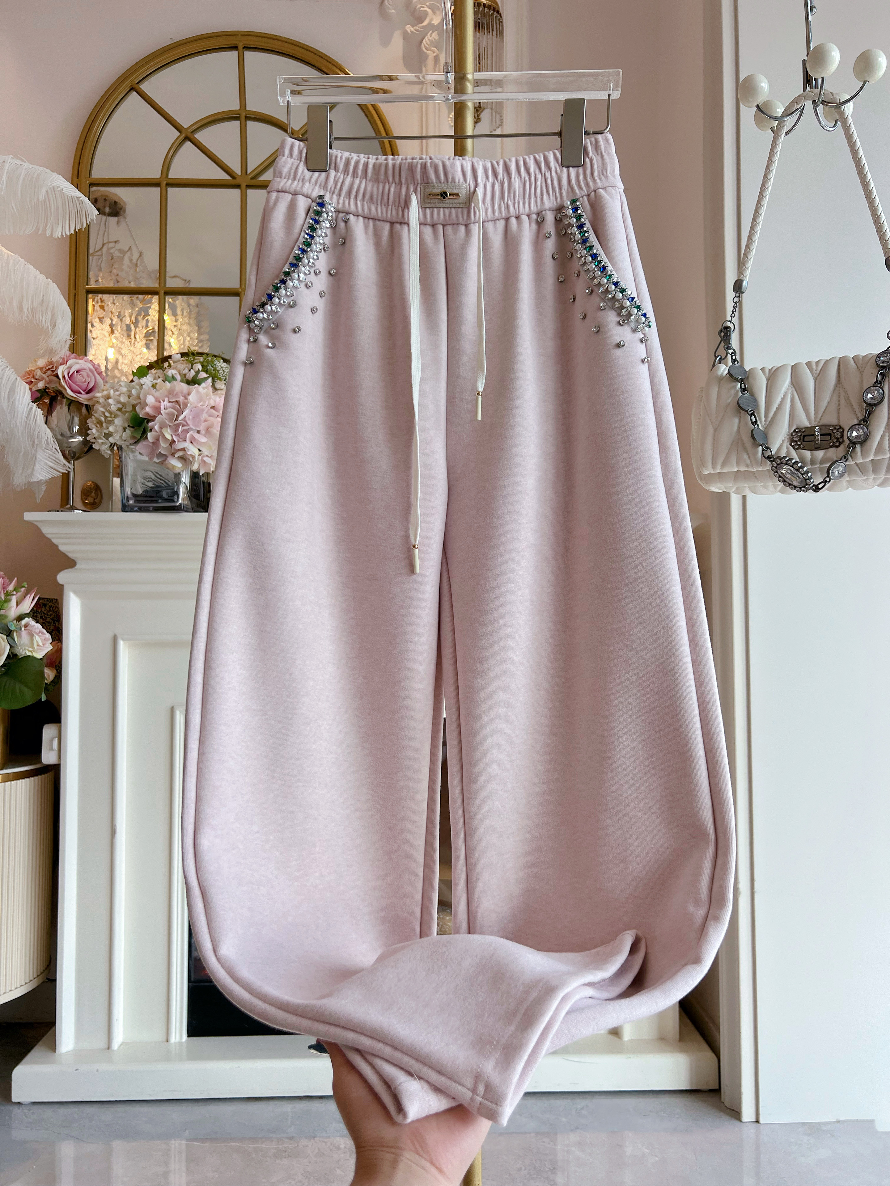 台湾货2025年秋冬新款重工镶钻休闲裤长裤松紧腰百搭宽松直筒裤女