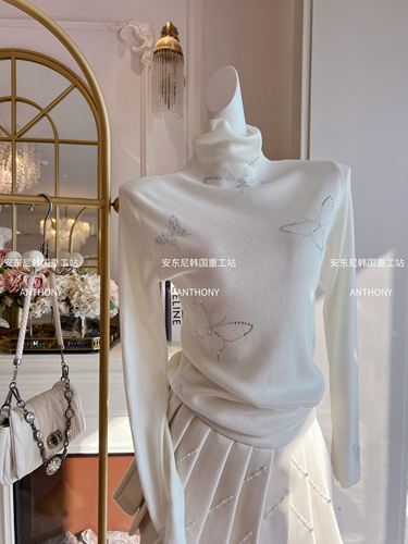 小香风法式小众设计感重工烫钻高领针织衫女纯欲风性感高领毛衣潮