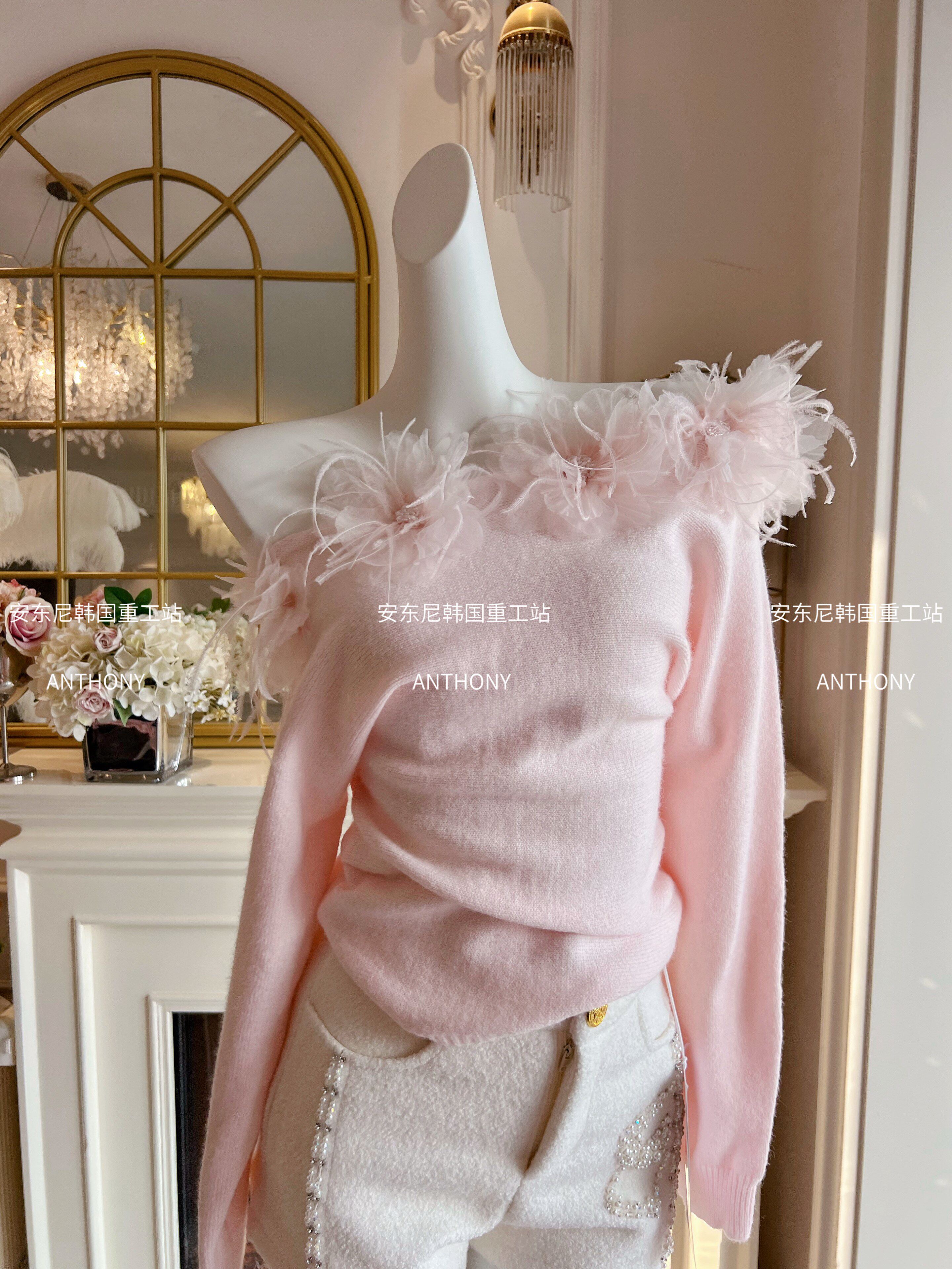 小香风法式小众甜美气质针织衫女装设计感重工羽毛拼接一字肩毛衣