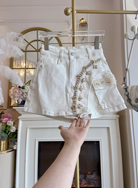 2025年秋季原创重工镶钻半身裙不规则白色高腰显瘦A字裙短裙女装