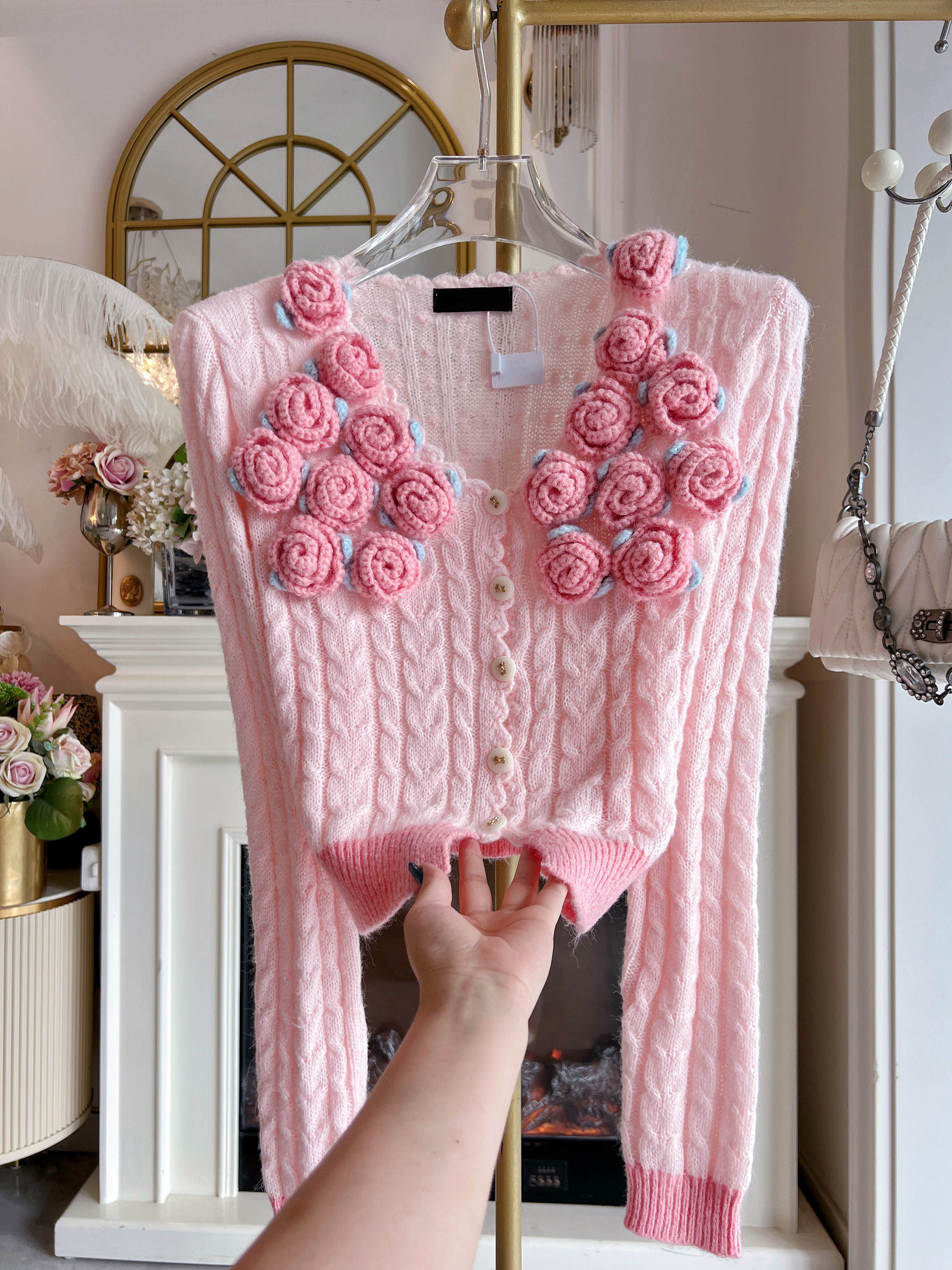 台湾货2025年秋冬提花重工镶钻针织开衫女宽松显瘦百搭毛衣外套潮