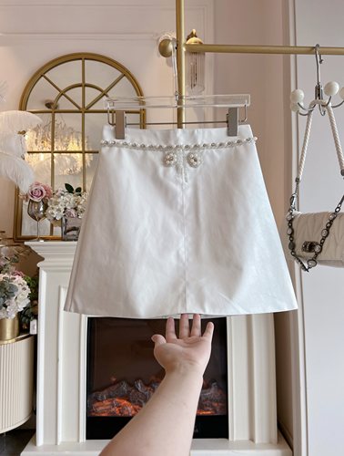 高腰显瘦气质白搭皮裙女装2025年秋冬新款重工镶钻原创半身裙短裙