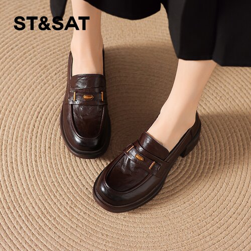 星期六女英伦金属扣粗跟乐福鞋