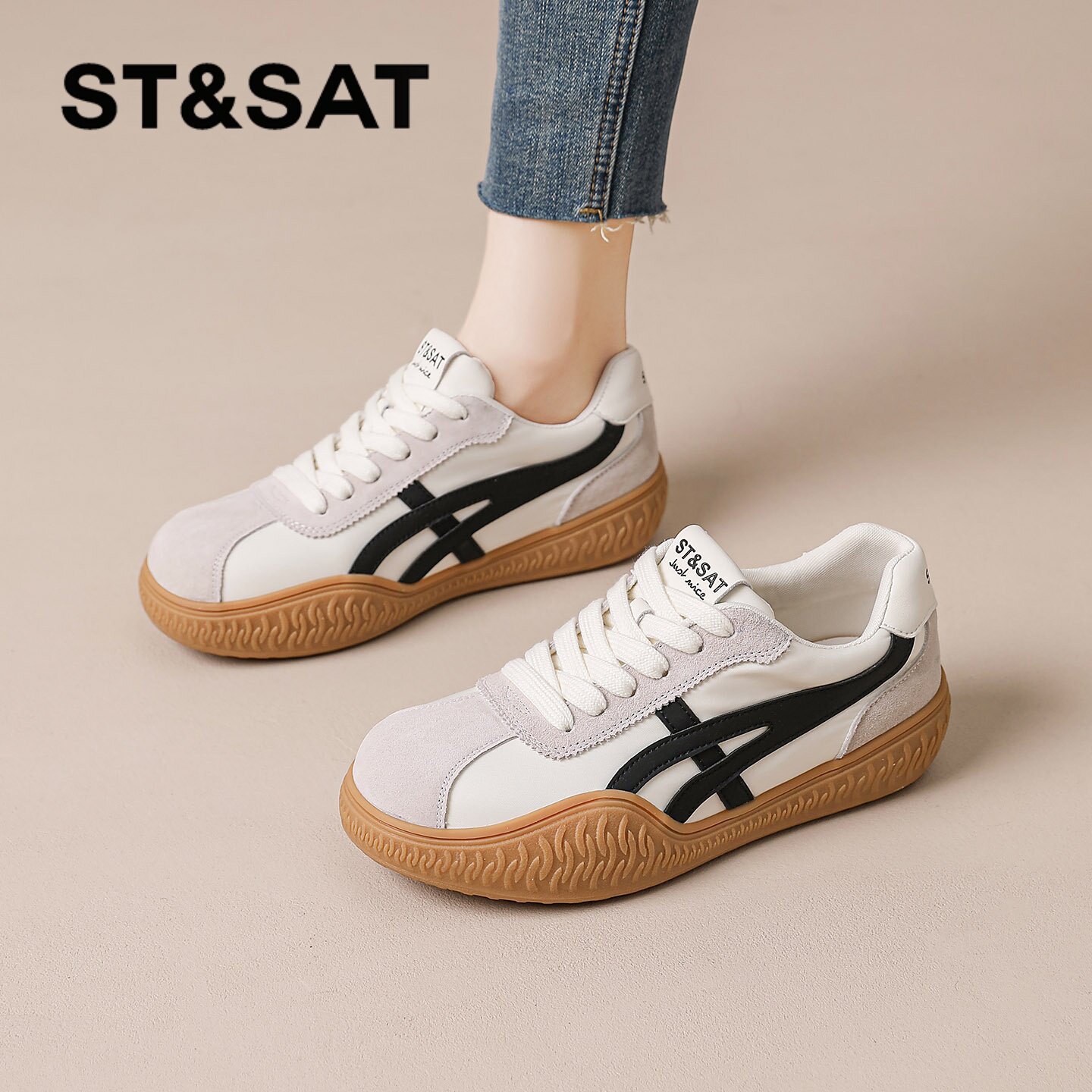 星期六德训鞋女款2026夏季新款平底百搭休闲鞋子爆款轻便运动板鞋