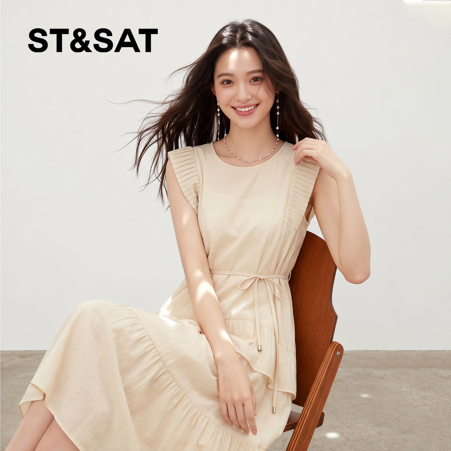 星期六小飞袖收腰细带连衣裙女夏