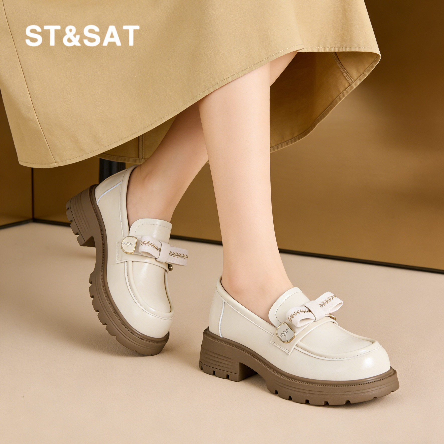 星期六真皮白色乐福鞋女春季新款厚底增高英伦复古百搭法式小皮鞋