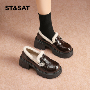 星期六厚底乐福鞋女2025冬季新款棕色英伦风加绒小皮鞋复古配裙子