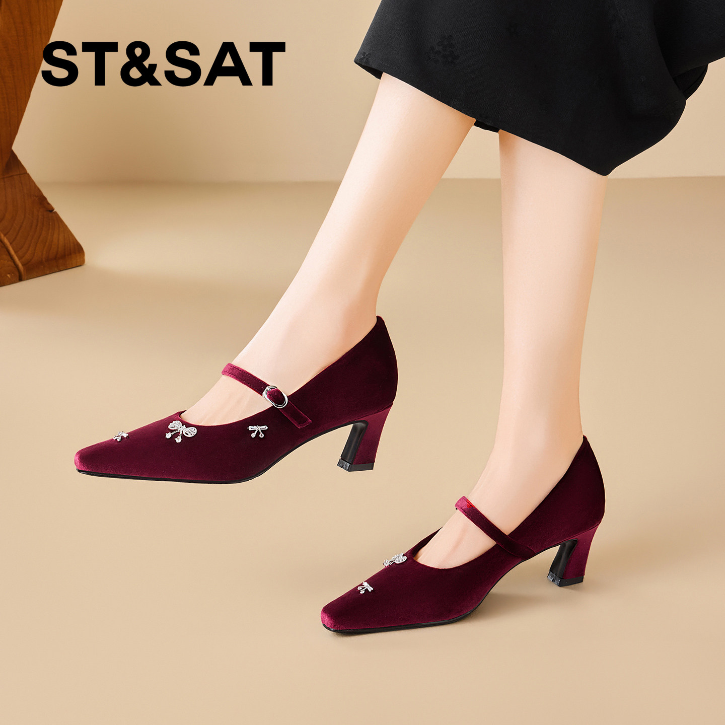 星期六复古酒红色方头玛丽珍鞋女2026春季新款水钻粗跟单鞋高跟鞋