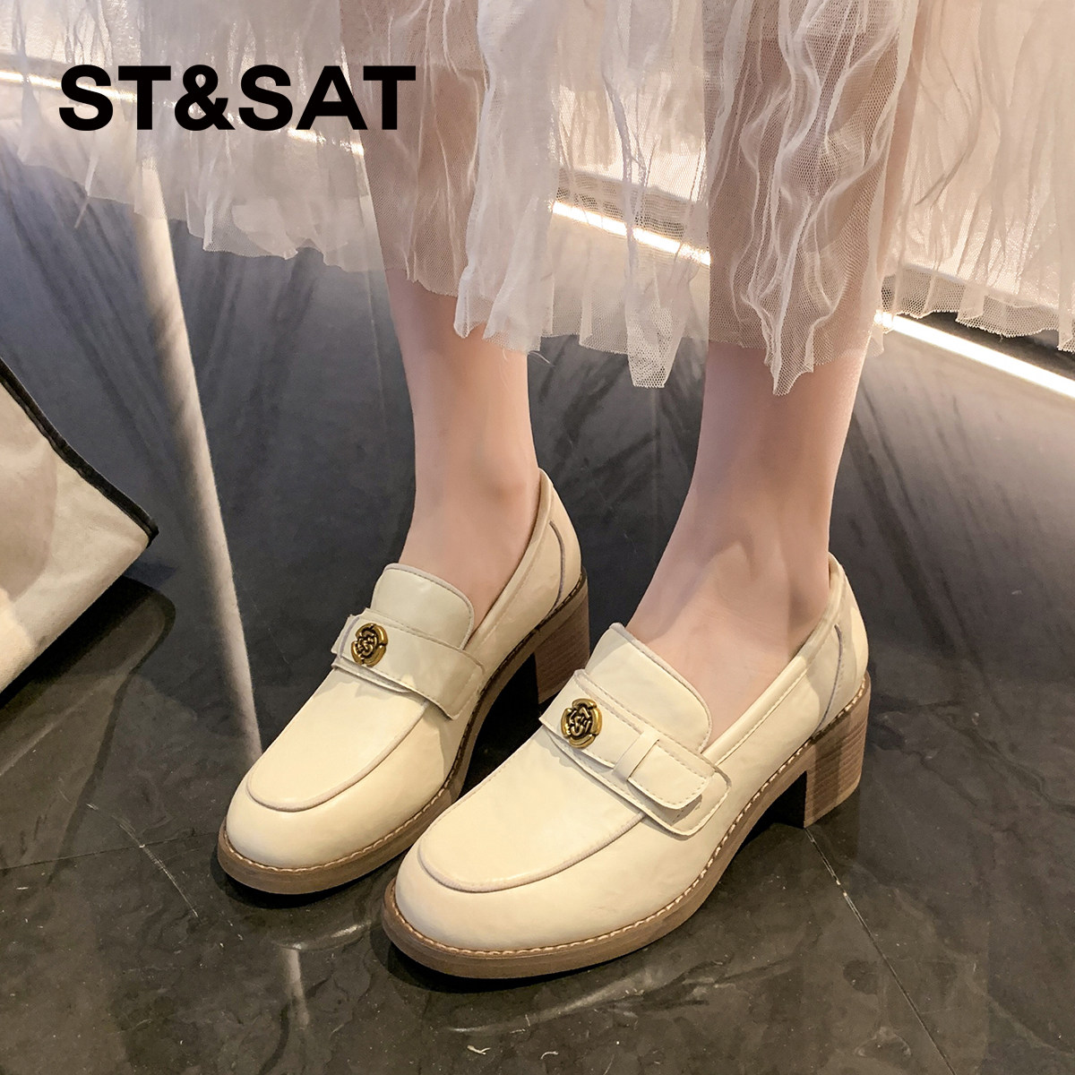 星期六山茶花粗跟乐福鞋女2026新款厚底鞋子复古英伦风小皮鞋单鞋