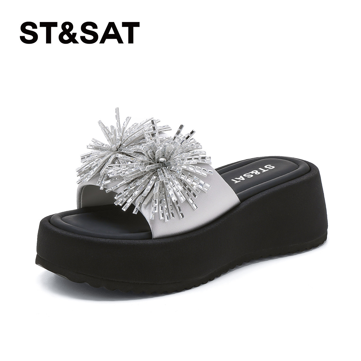 星期六一字拖鞋女2026夏季新款银色舒适百搭休闲外穿沙滩厚底凉拖