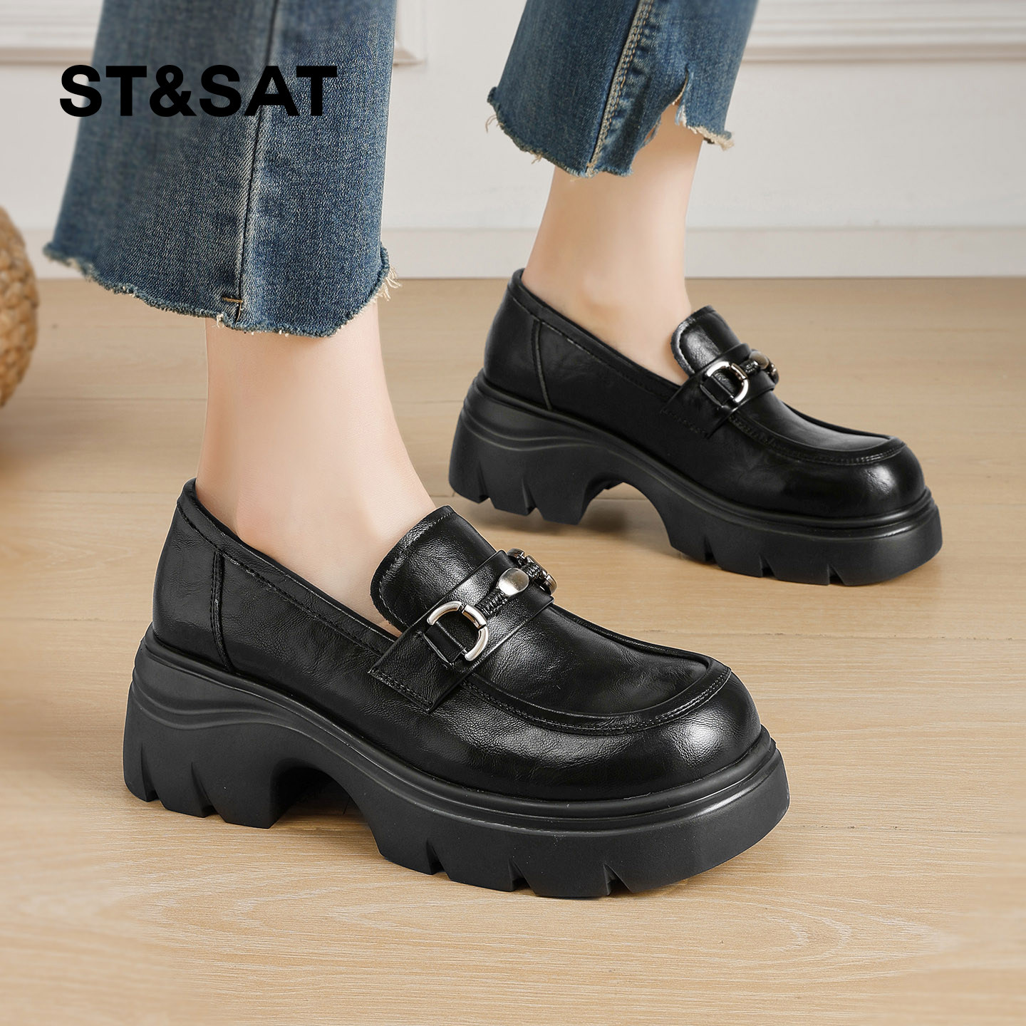 星期六黑色厚底复古乐福鞋女2026春季新款不累脚百搭英伦风小皮鞋