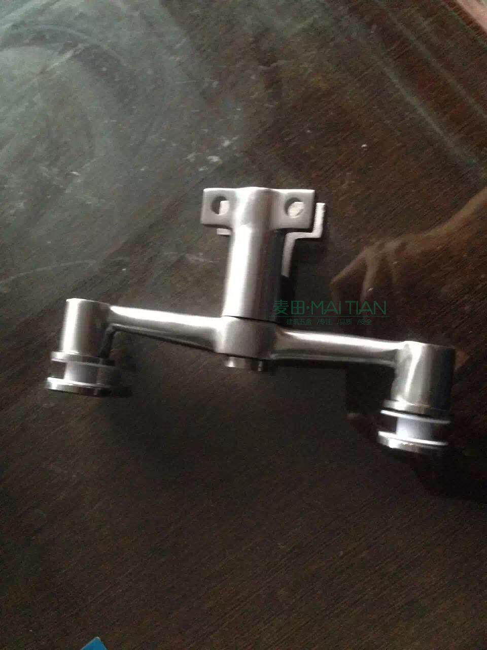 304不锈钢 护栏/扶手/立柱配件 栏杆爪 玻璃连接/固定爪 驳接爪套在类目 全屋定制, 楼梯, 楼梯扶手中 - 来自Buy2taobao.com提供专业的淘宝代购服务