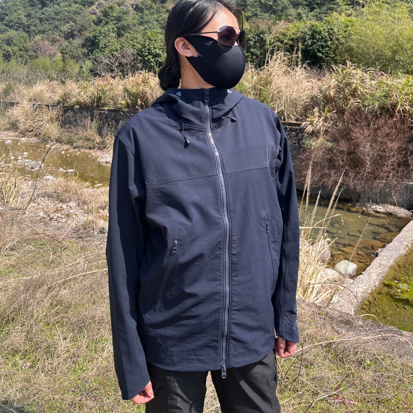 太阳石M8软壳防风防水耐磨冲锋衣