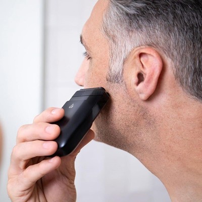 MANSCAPED Handyman 便携双效金属箔紧凑型充电式电动剃须刀 旅行