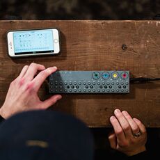 Аналоговый синтезатор teenage engineering op-z无线蓝牙多媒体便携合成器 音序器