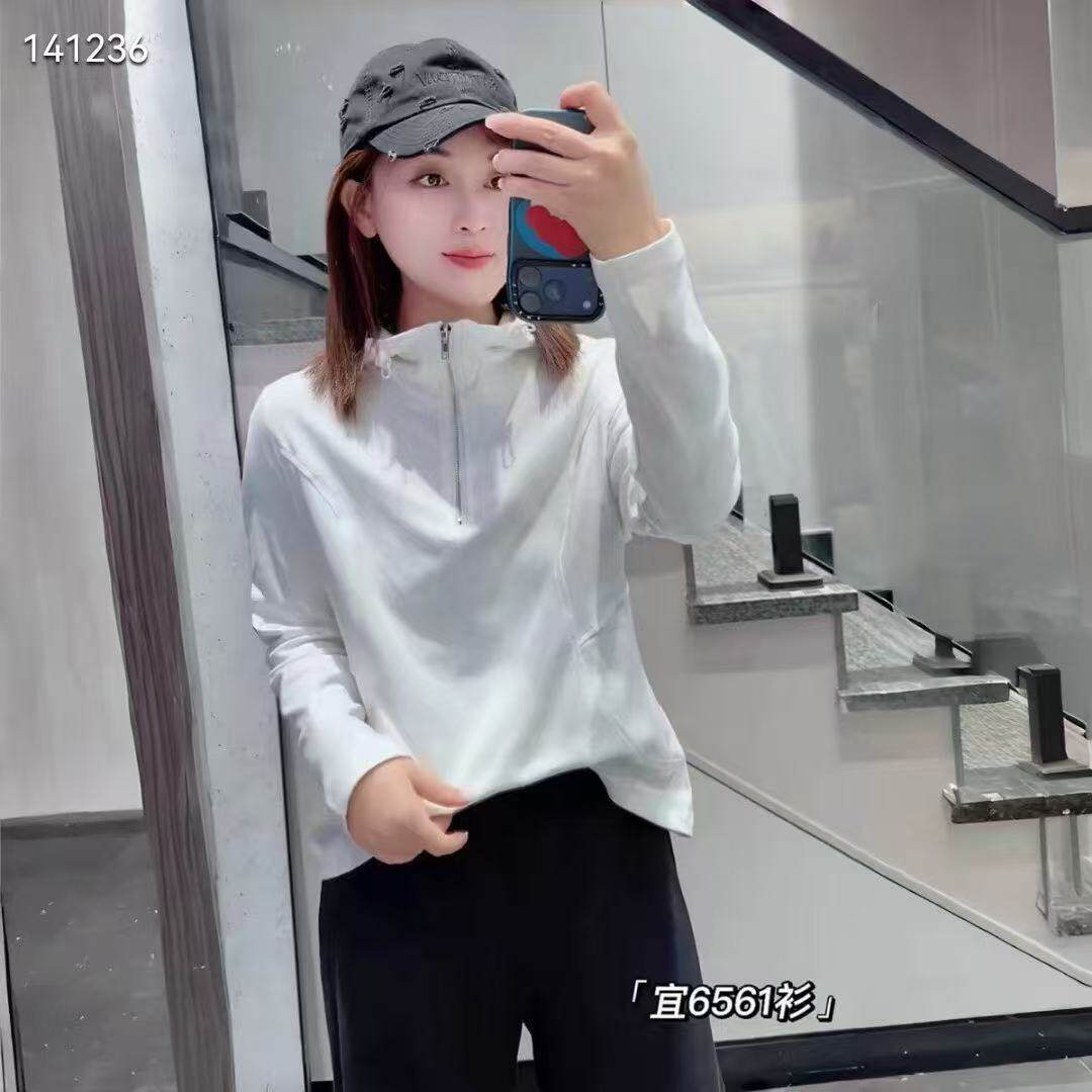2026年秋季新款极简风卫衣女大码