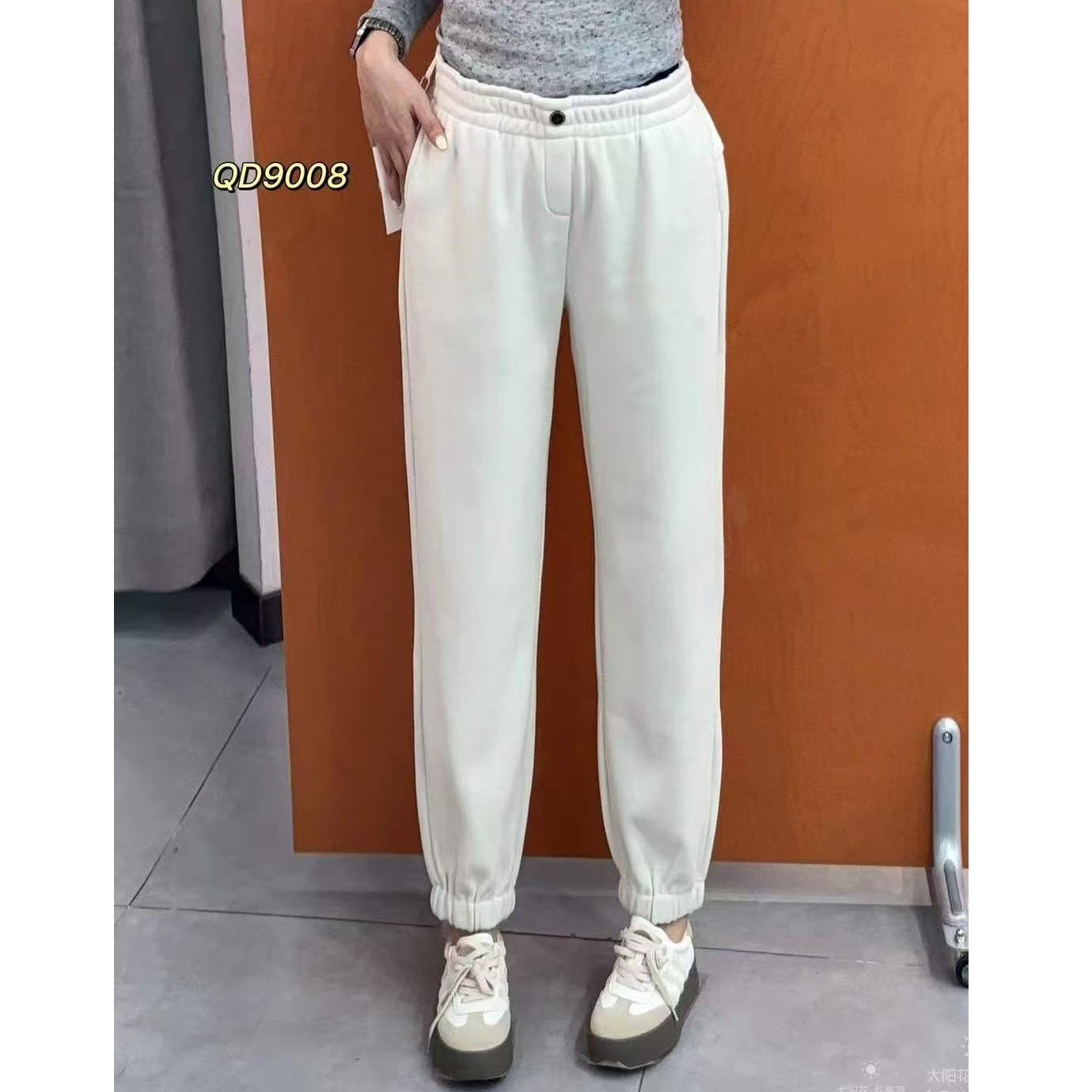 胖MM加肥加大显瘦加绒运动裤女